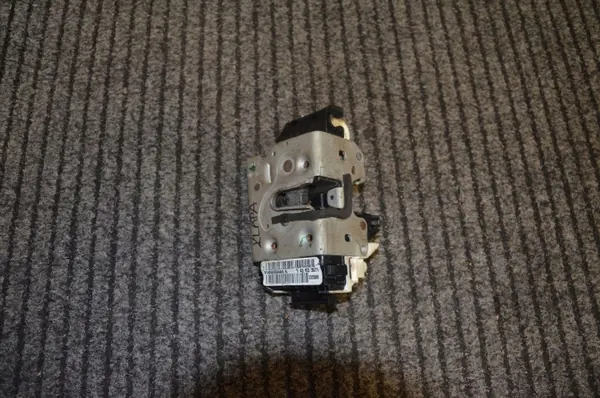 OEM 68282968AA Tailgate Lock for Wrangler JL 2018+ image 2
