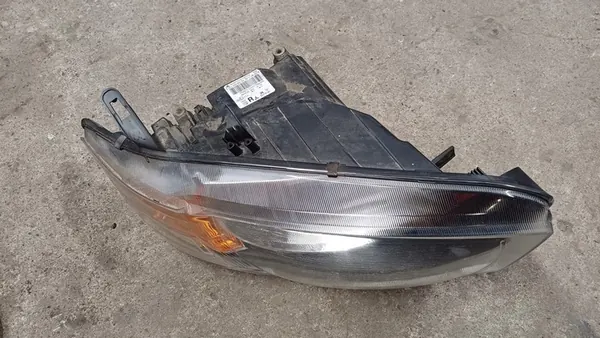 Mitsubishi Colt 09-12 Faro Delantero Derecho 8301B180 image 2