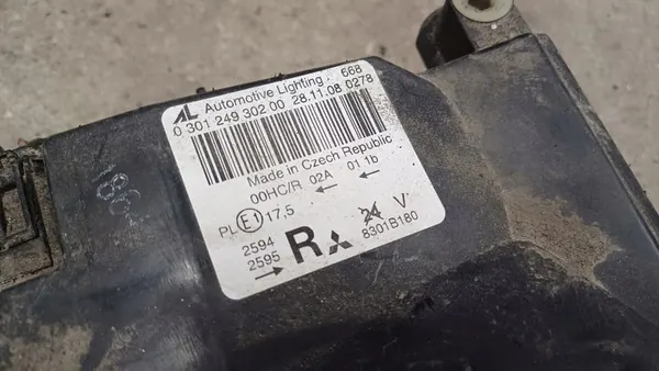 Mitsubishi Colt 09-12 Faro Delantero Derecho 8301B180 image 5