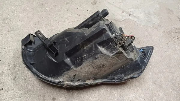 Mitsubishi Colt 09-12 Faro Delantero Derecho 8301B180 image 6