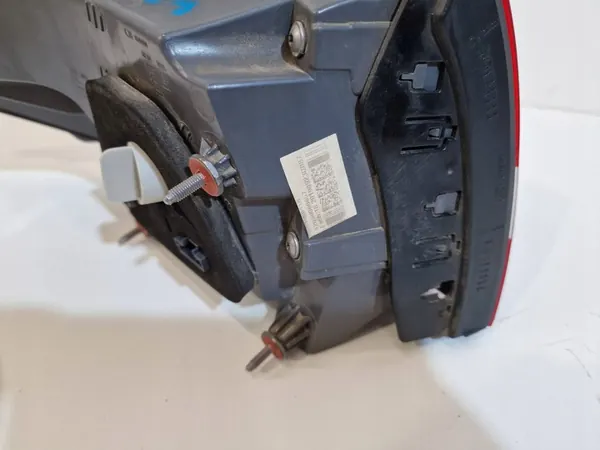 MERCEDES C-KLASSE 205 COMBI ACHTERLICHT RECHTS LED A2059060657 image 4