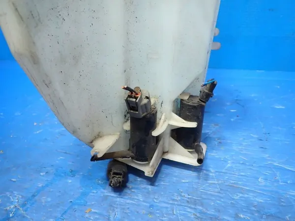 Kia Ruitensproeierreservoir 98610-3W500 image 4