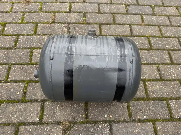 Tanque de ar 20L Mercedes Actros MP4 - Peça OEM image 2