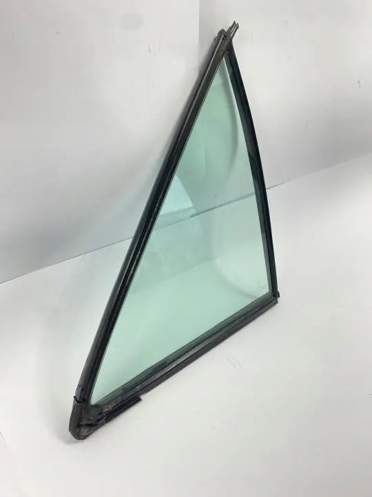 Vitre latérale arrière droite OEM 1247350624 image 3