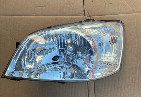 Farol Dianteiro Esquerdo OEM 92101-1CXXX Hyundai Getz image 2