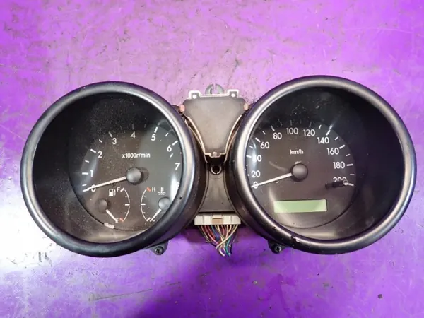 OEM Zawada-376138- dashboard 125915km image 2
