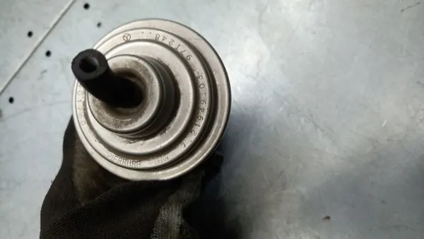 Soupape EGR OEM 01 pour Mercedes-Benz Classe C image 3