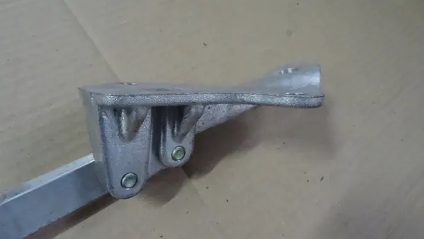 Barre anti-roulis Audi A8 D2 2.8 V6 OEM 4D0805771D image 8