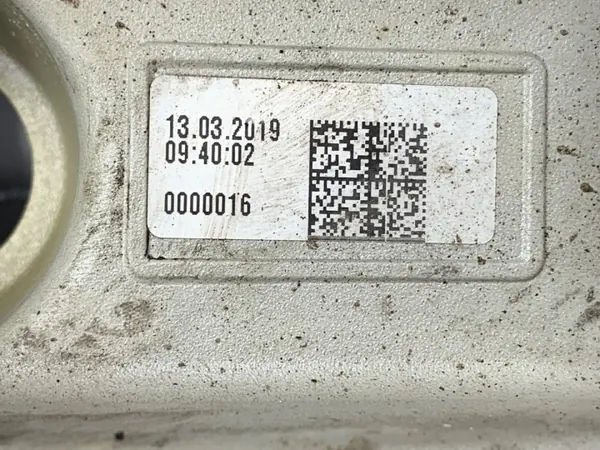 Tapa de válvulas Porsche Panamera OEM 94810513623 image 4