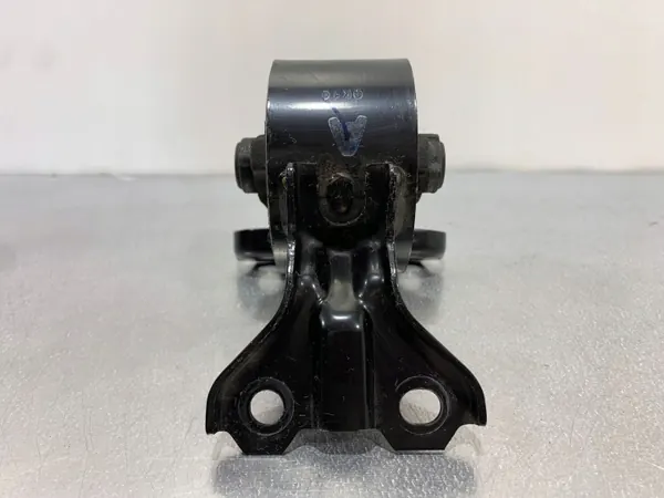 Soporte de caja Mitsubishi ASX OEM OK10 - Usado image 4
