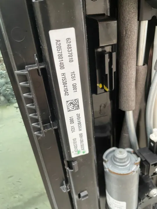 Mercedes-Benz Panoramakatto OEM A2057802300 W205 image 5