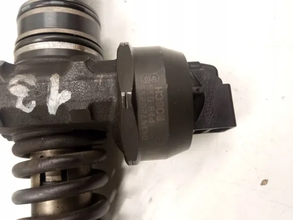 OEM 038130073AG Spolarpump för VW Polo IV 1.9 TDI image 3