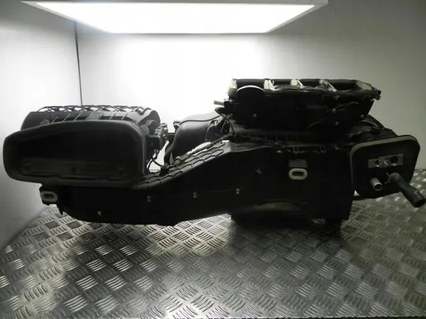 Carcaça do Ventilador Mercedes-Benz OEM A2518341761 - Usado image 2