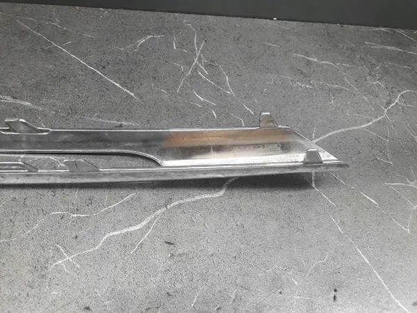 Striscia protettiva/decorativa paraurti Mercedes-Benz A2128851774 image 9