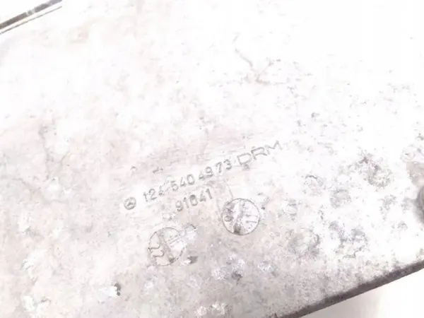 Mercedes-Benz moottoritilan osat OEM 1245404973 image 4