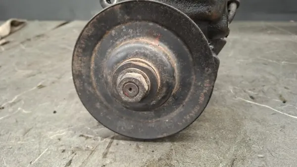 Mercedes W123 servostyrpump OEM - Begagnad image 3