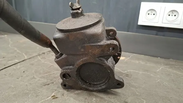 Mercedes W123 servostyrpump OEM - Begagnad image 8