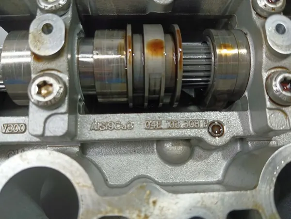 Ventildeckel OEM 04E103473DC für VW Audi Seat 1.5 TSI image 5