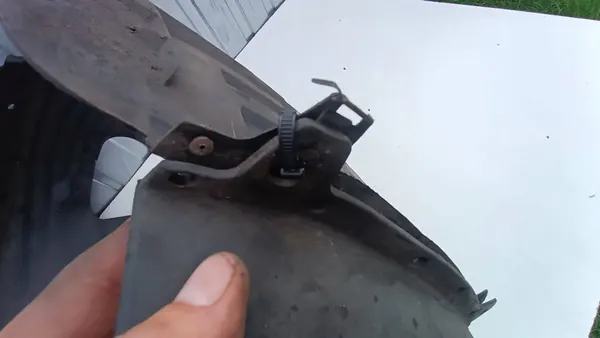 Kia OE 86812-F1000 Front Right Wheel Arch image 3