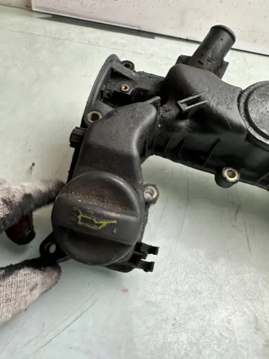 Tampa de válvulas Citroen C8 2.2 HDI OEM 9631367880 image 3