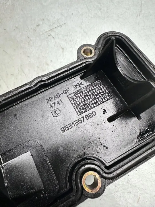 Tampa de válvulas Citroen C8 2.2 HDI OEM 9631367880 image 5