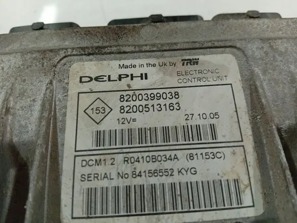 Renault Clio Ordinateur de moteur 2005 1.5L 8200399038 image 4