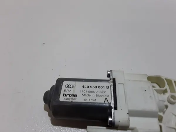 Audi Q7 framdörr fönsterreglage OEM 4L0959801A image 6