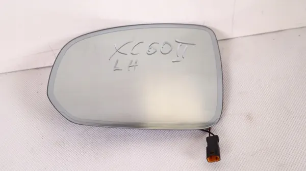 Volvo XC60 II Spiegel-Einsatz Links OEM 31462662 image 2