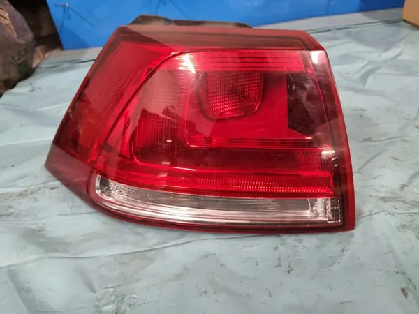 Lámpara Trasera Izquierda VW Golf 7 VII HB 2012- 5G0945095M image 3