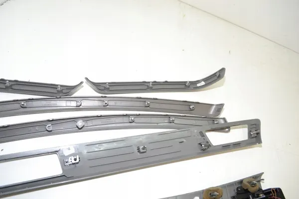 Acabamento da Porta Dianteira Direita BMW E90 E91 LCI 7121474 image 8