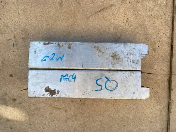 Zona de deformação pára-choques dianteiro OEM 8R0807331B Audi Q5 image 3