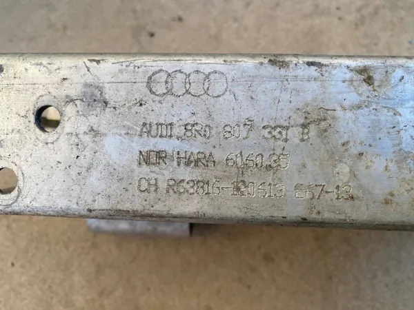 Zona de deformação pára-choques dianteiro OEM 8R0807331B Audi Q5 image 4