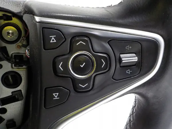 Ohjauspyörä OEM 39016154 KJL Opel Insignia A:lle image 6