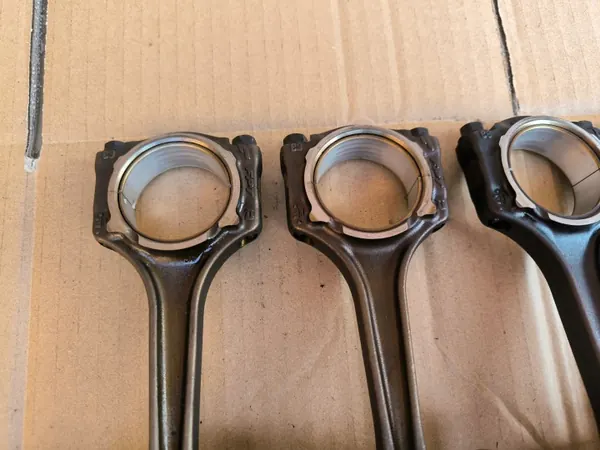 Pistón Fiat 500X 1.4 MultiAir Turbo OEM 72L66 image 4