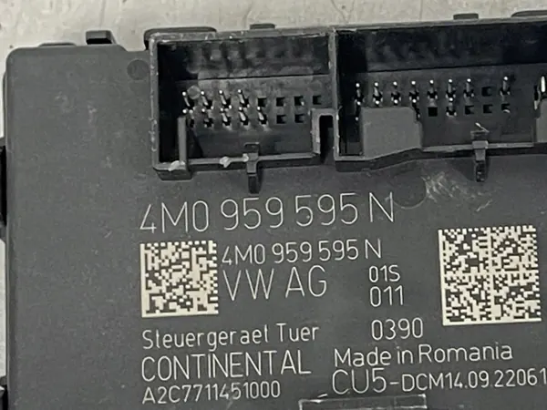 Unité de contrôle porte arrière AUDI E-Tron OEM 4M0959595N image 4