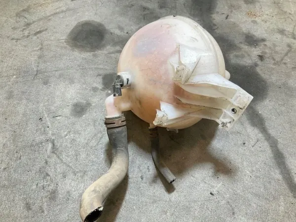 Réservoir d'expansion Mercedes-Benz A9065010504 image 3