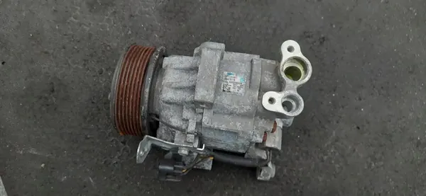 Compressore A/C Subaru 73111SC001 image 4