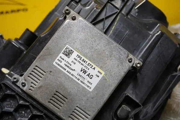 VW GOLF 7 2018-2020 FAROL LED DIREITO USA 5GM941060 S10 image 7