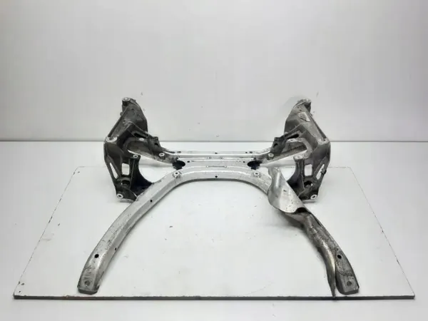 Framtvärbalk OEM 6759462 för BMW E60/E61 image 2