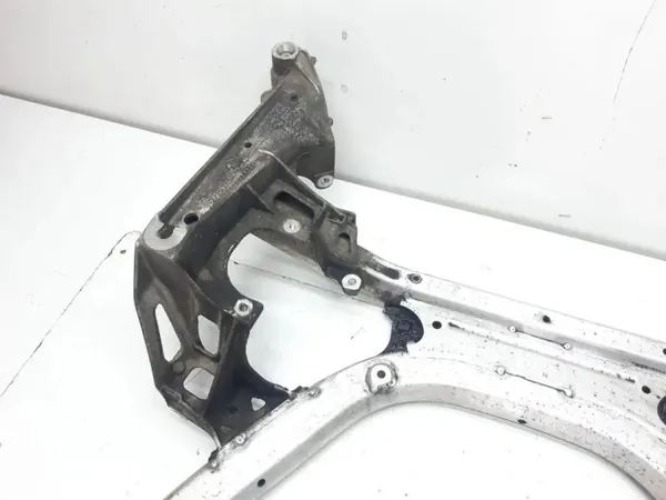 Framtvärbalk OEM 6759462 för BMW E60/E61 image 3