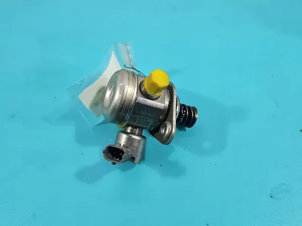 Bomba de combustible Volvo V40 II 12- 1.6 T3 3003825117 image 3