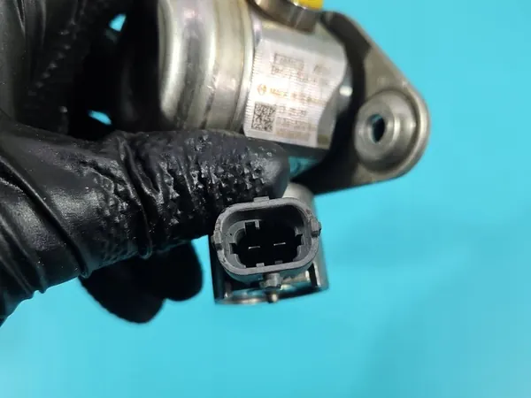 Bomba de combustible Volvo V40 II 12- 1.6 T3 3003825117 image 5