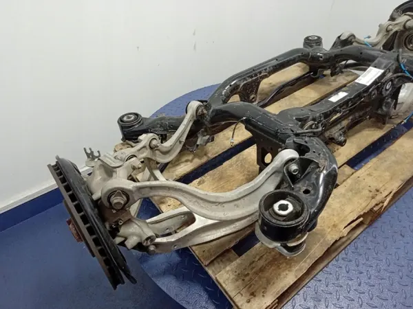 Audi SQ8 Q8 achterophangingbalk OEM 4M0500025 image 10