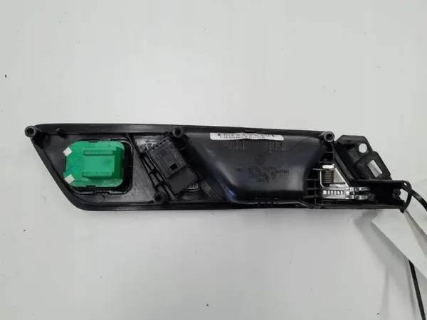 VW Jetta II Taka vasen sisäkahva OEM 5C6962125 image 3