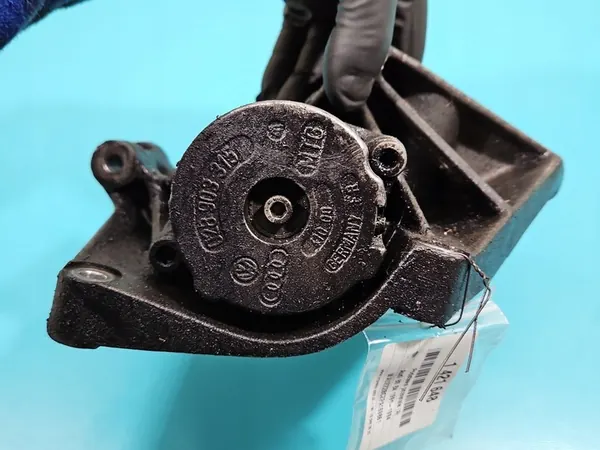 Base de montagem do alternador Audi 80 B4 1.9 TDI image 4