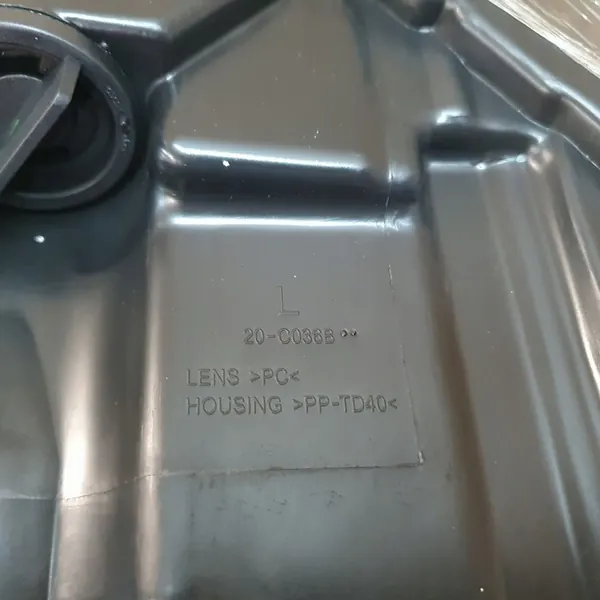 TYC 20-12036-05-2 Farol Esquerdo image 4