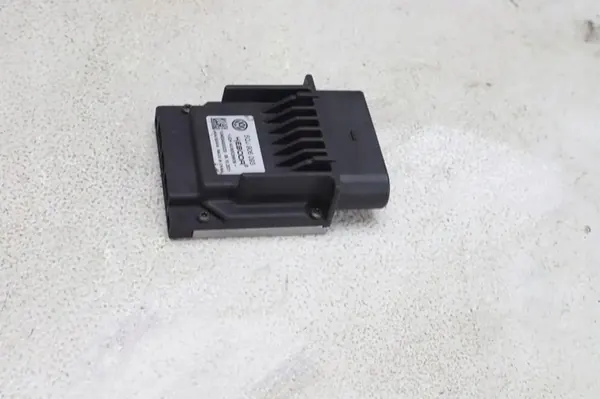 Contrôleur de pompe à essence VW 5QJ906093 3.6L essence 2021 image 2