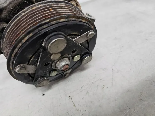 VOLVO C30 1.6 AC-kompressori 36000962 image 10