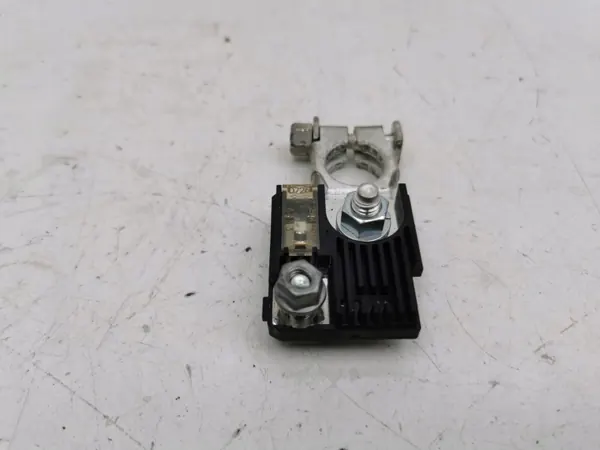Fusível relé bateria Nissan Juke II F16 2023 OEM AMD141080 image 3
