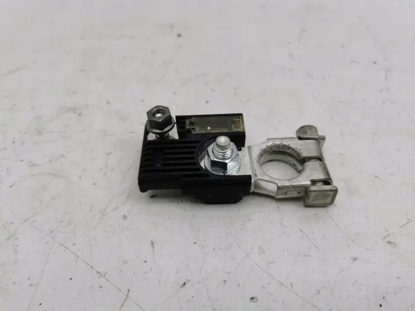 Fusível relé bateria Nissan Juke II F16 2023 OEM AMD141080 image 4